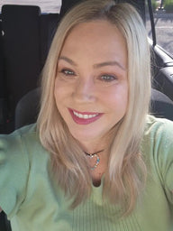 Dena M. avatar